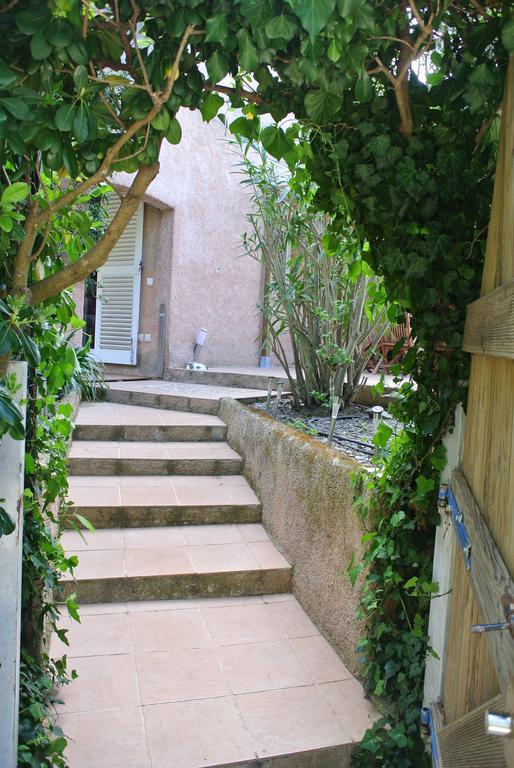 Апартаменты Les Rives De St Tropez Сен-Тропе Экстерьер фото